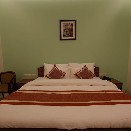 Peepal Tree Residency Bed & Breakfast New Delhi Exterior foto
