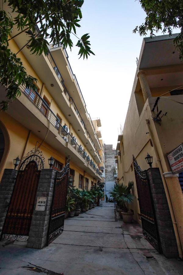 Peepal Tree Residency Bed & Breakfast New Delhi Exterior foto