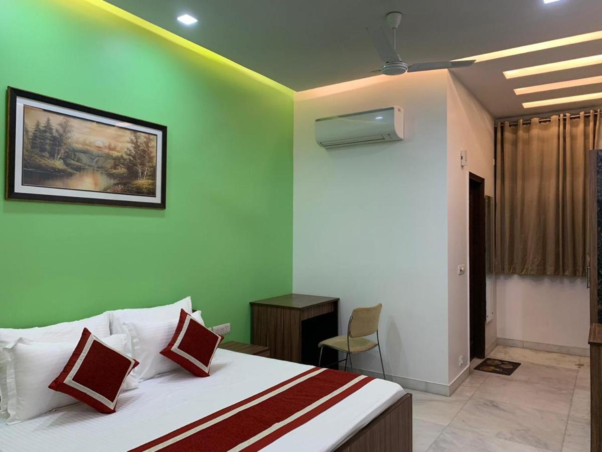 Peepal Tree Residency Bed & Breakfast New Delhi Exterior foto